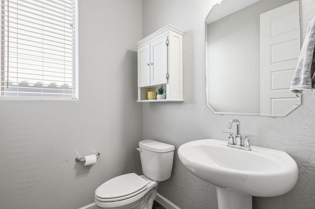 3122 Tess Court NE, Rio Rancho, NM 87144