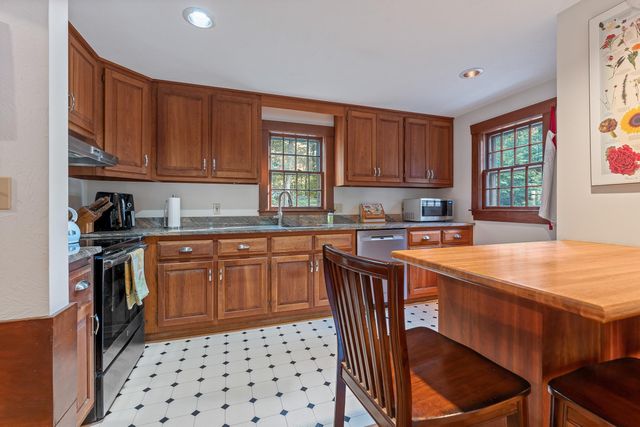 2 Old Forge Road, Hampstead, NH 03841