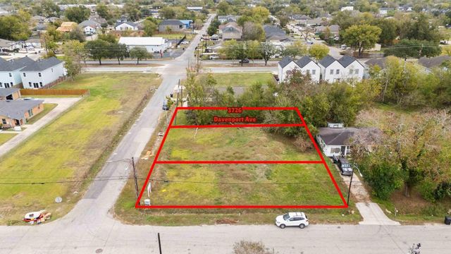 3726 Davenport Avenue, Houston, TX 77051