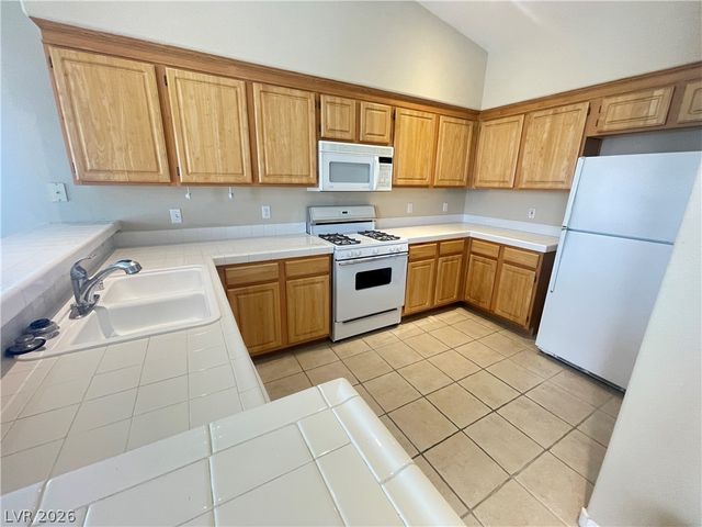 4901 Black Bear Road 202, Las Vegas, NV 89149
