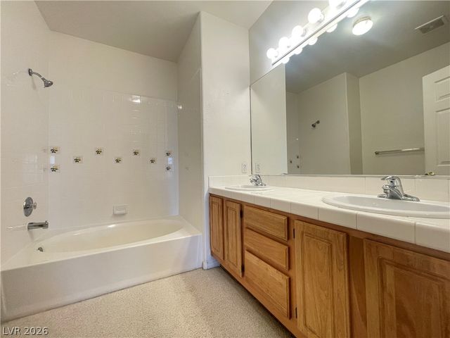 4901 Black Bear Road 202, Las Vegas, NV 89149
