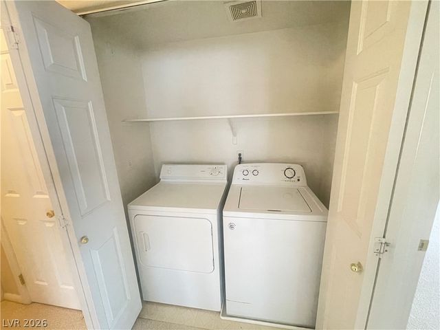 4901 Black Bear Road 202, Las Vegas, NV 89149