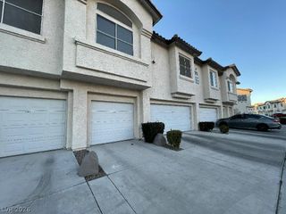 4901 Black Bear Road 202, Las Vegas, NV 89149