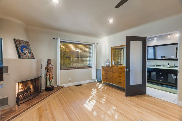 924 Valverde Drive SE, Albuquerque, NM 87108