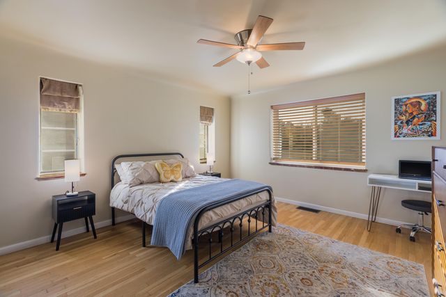 924 Valverde Drive SE, Albuquerque, NM 87108