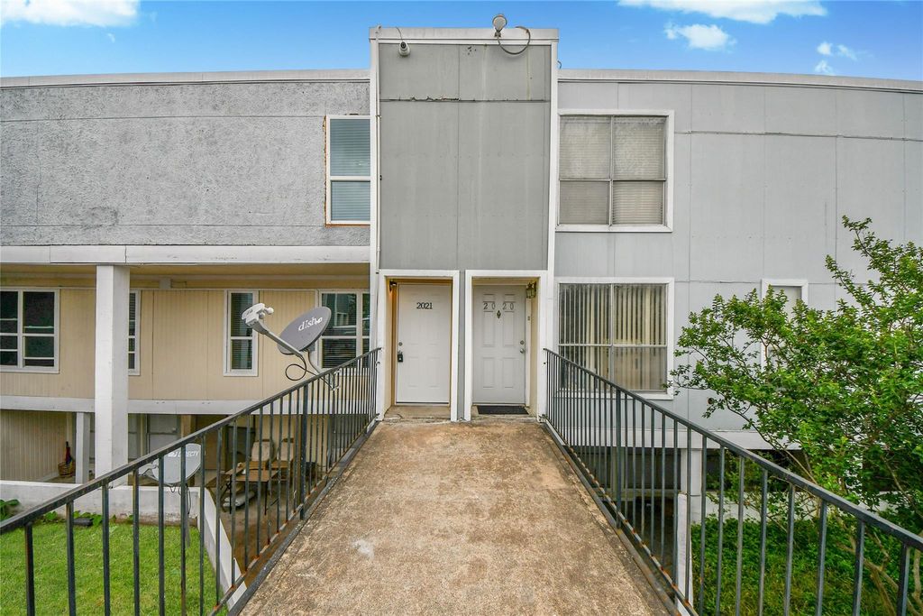 781 Country Place Drive 2021, Houston, TX 77079