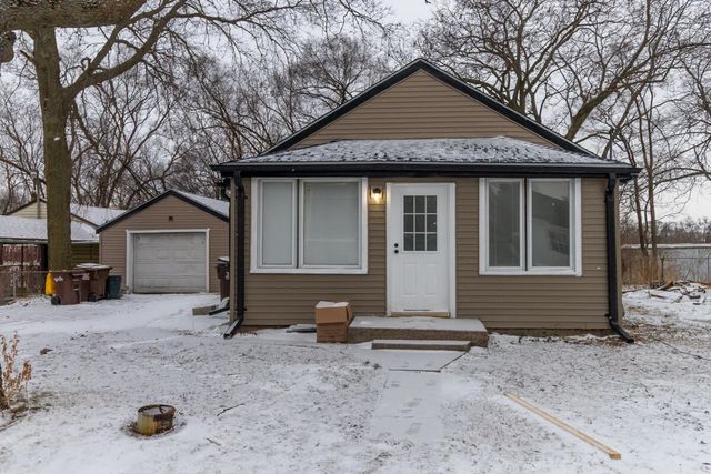 821 Sawyer Road, Rockford, IL 61109