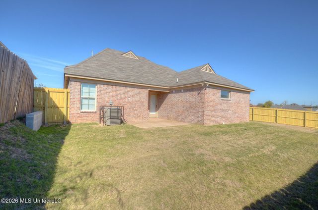 10921 Paul Coleman Drive, Olive Branch, MS 38654