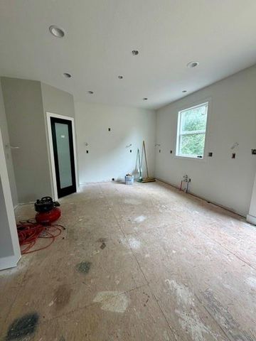 1111 N Belvidere Avenue, Independence, MO 64056