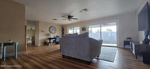 1494 Doral Court NE, Palm Bay, FL 32905