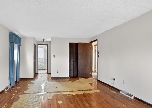 510 Buckingham Dr, Hempfield Twp, PA 15601