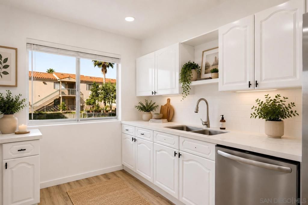 9717 Winter Gardens 180, Lakeside, CA 92040