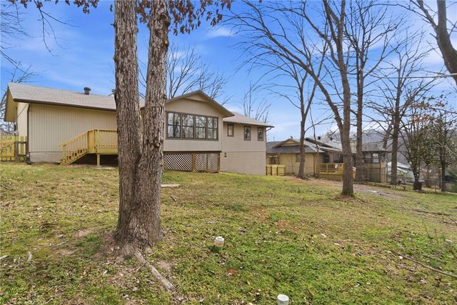 32 Quantock Hills Drive, Bella Vista, AR 72715
