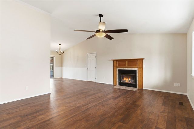 32 Quantock Hills Drive, Bella Vista, AR 72715