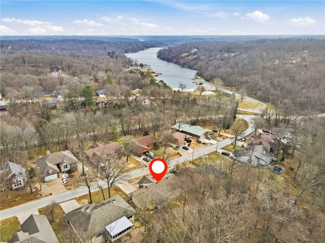 32 Quantock Hills Drive, Bella Vista, AR 72715