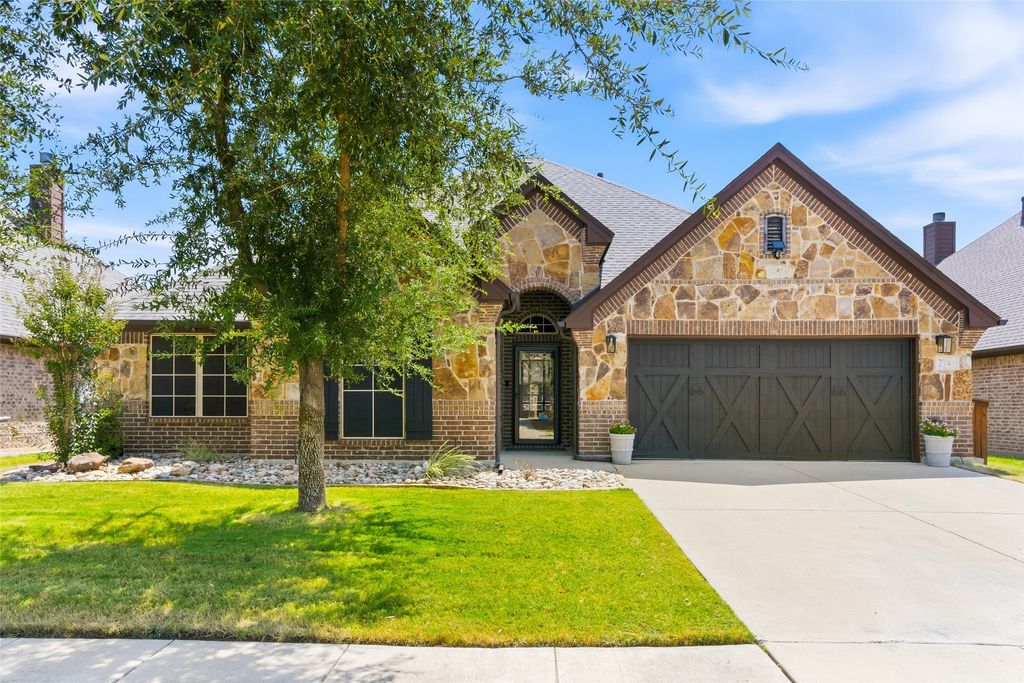 2749 Buffalo Run, Burleson, TX 76028 — exterior