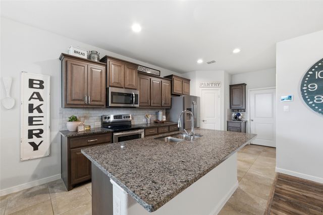 761 Key Deer Drive, Fort Worth, TX 76028