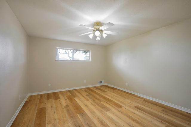 5395 14th Street, Plano, TX 75094