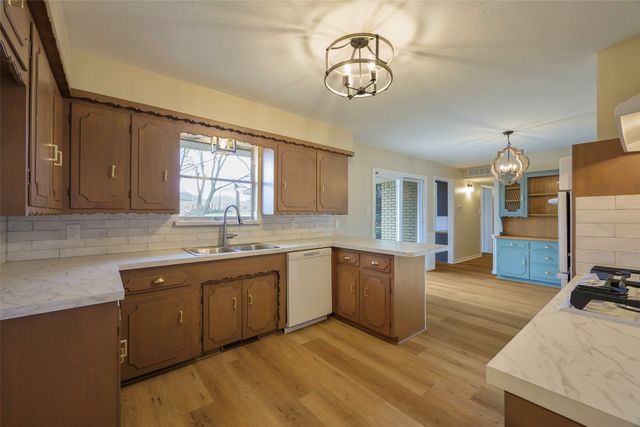 5395 14th Street, Plano, TX 75094