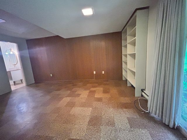 213 Baxter Road APT B, Mansfield, CT 06268