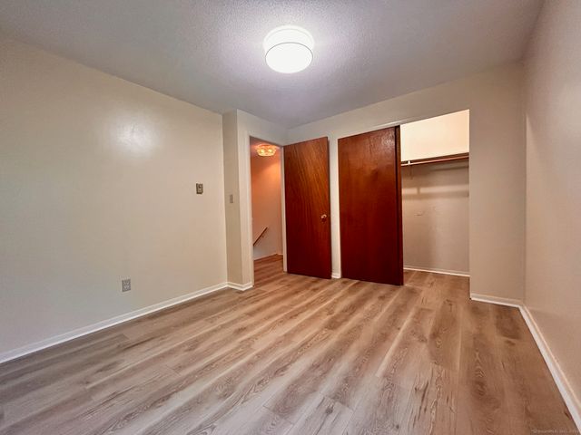 213 Baxter Road APT B, Mansfield, CT 06268