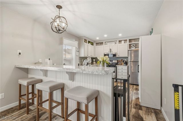 6962 Foxwood Drive SW, Navarre, OH 44662