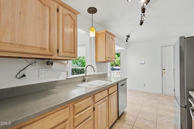 2001 Pathway Drive, Chapel Hill, NC 27516