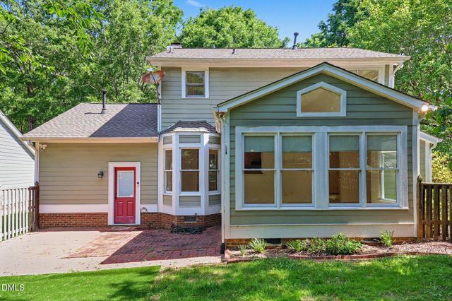 2001 Pathway Drive, Chapel Hill, NC 27516