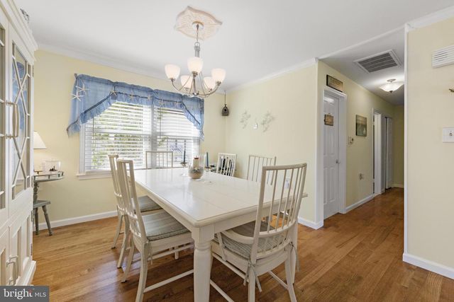 24 CEDAR RD, Manahawkin, NJ 08050