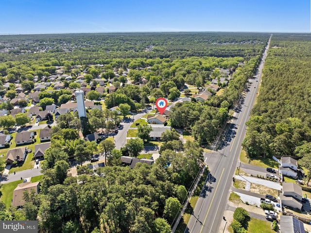 24 CEDAR RD, Manahawkin, NJ 08050