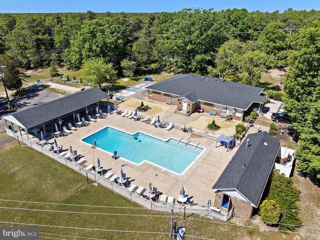 24 CEDAR RD, Manahawkin, NJ 08050