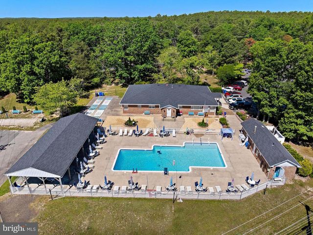 24 CEDAR RD, Manahawkin, NJ 08050