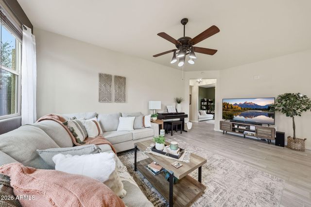 2303 W Desert Lane, Phoenix, AZ 85041