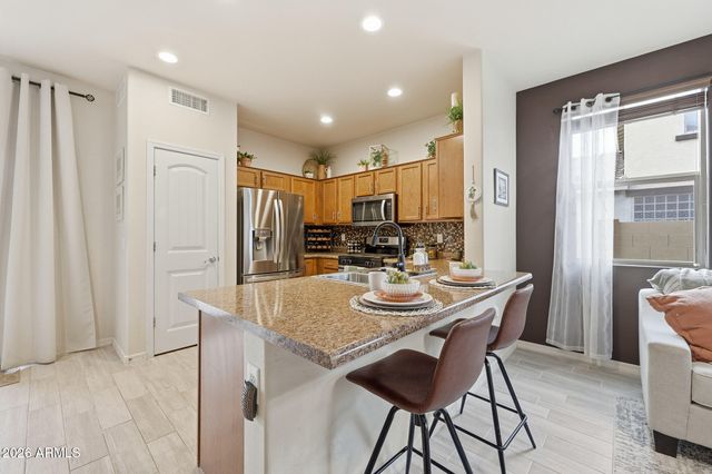 2303 W Desert Lane, Phoenix, AZ 85041