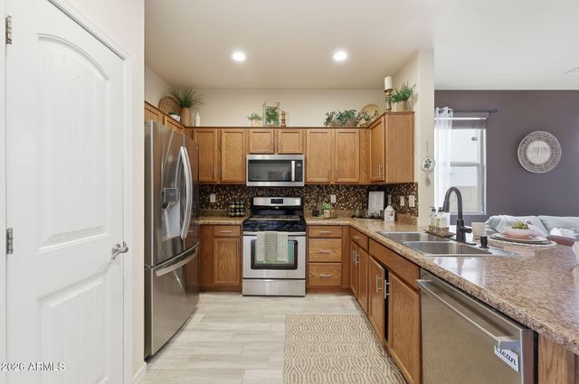 2303 W Desert Lane, Phoenix, AZ 85041