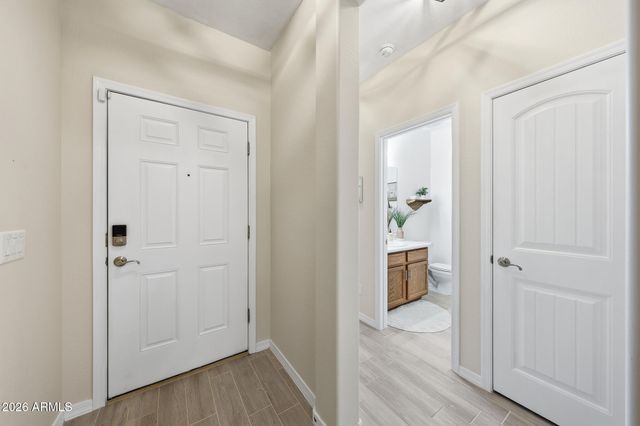 2303 W Desert Lane, Phoenix, AZ 85041