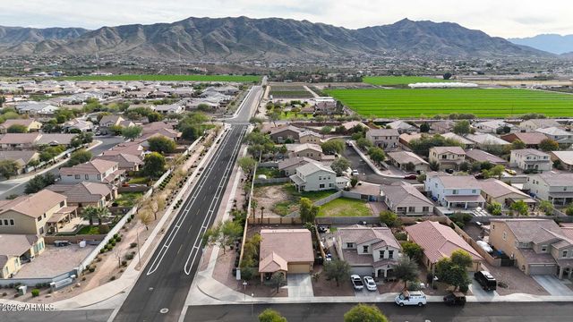 2303 W Desert Lane, Phoenix, AZ 85041