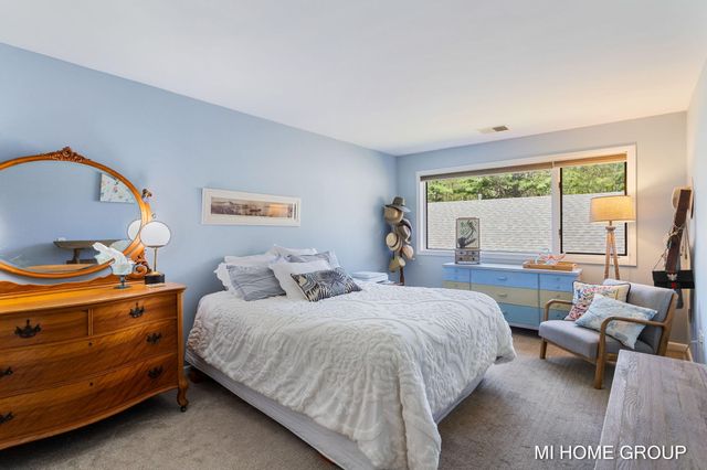 1745 Ottawa Beach 4, Holland, MI 49424