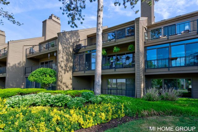 1745 Ottawa Beach 4, Holland, MI 49424