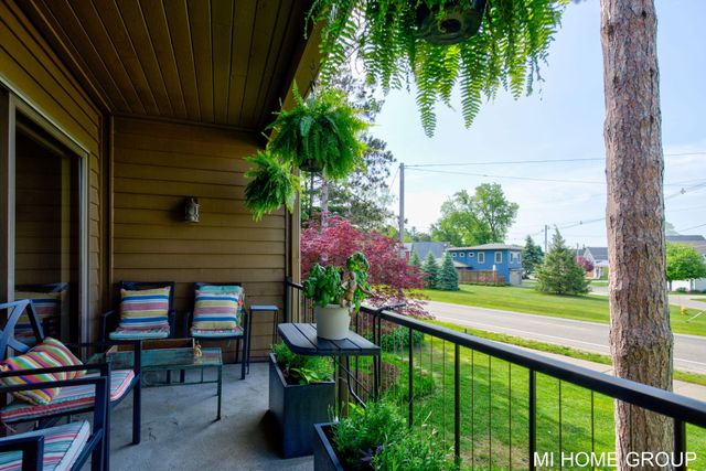 1745 Ottawa Beach 4, Holland, MI 49424
