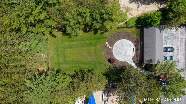 1745 Ottawa Beach 4, Holland, MI 49424
