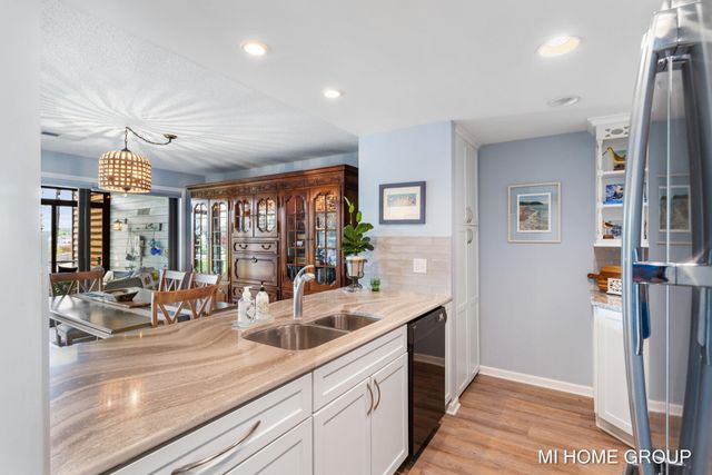 1745 Ottawa Beach 4, Holland, MI 49424