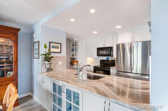1745 Ottawa Beach 4, Holland, MI 49424