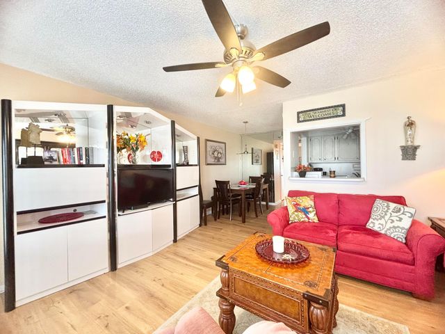 4010 Harwood C 4010, Deerfield Beach, FL 33442