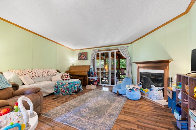 11142 N Quiet Water Road, Monticello, IN 47960