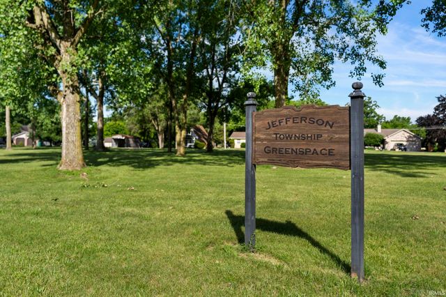 11142 N Quiet Water Road, Monticello, IN 47960