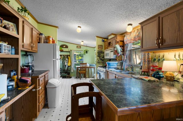 11142 N Quiet Water Road, Monticello, IN 47960