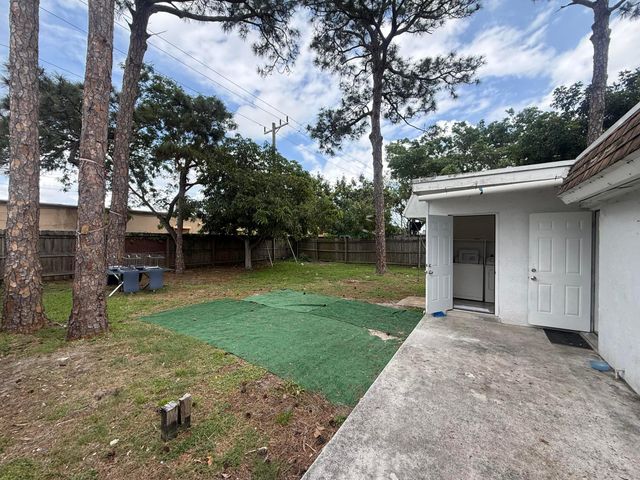 4857 Weymouth Street, Greenacres, FL 33463