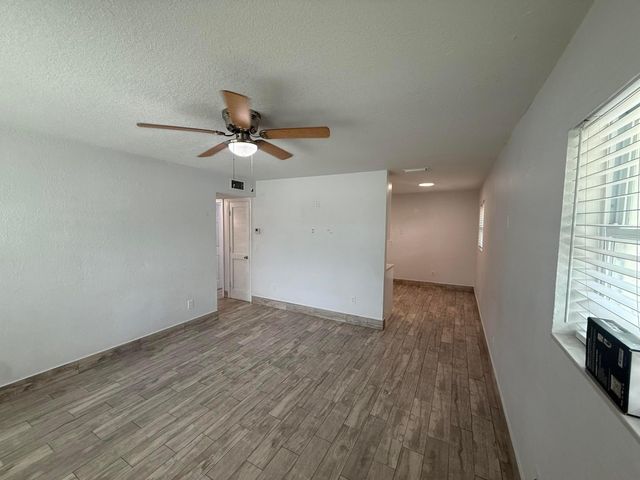 4857 Weymouth Street, Greenacres, FL 33463