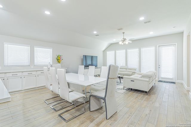 9328 Trestle Creek, San Antonio, TX 78254